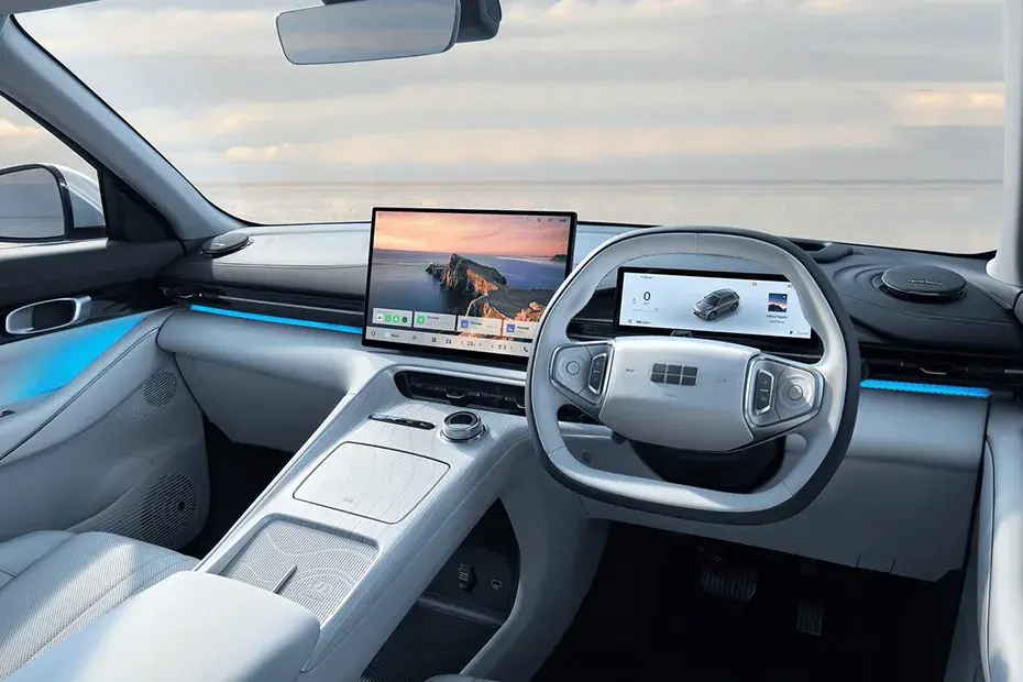EX5 interior 2