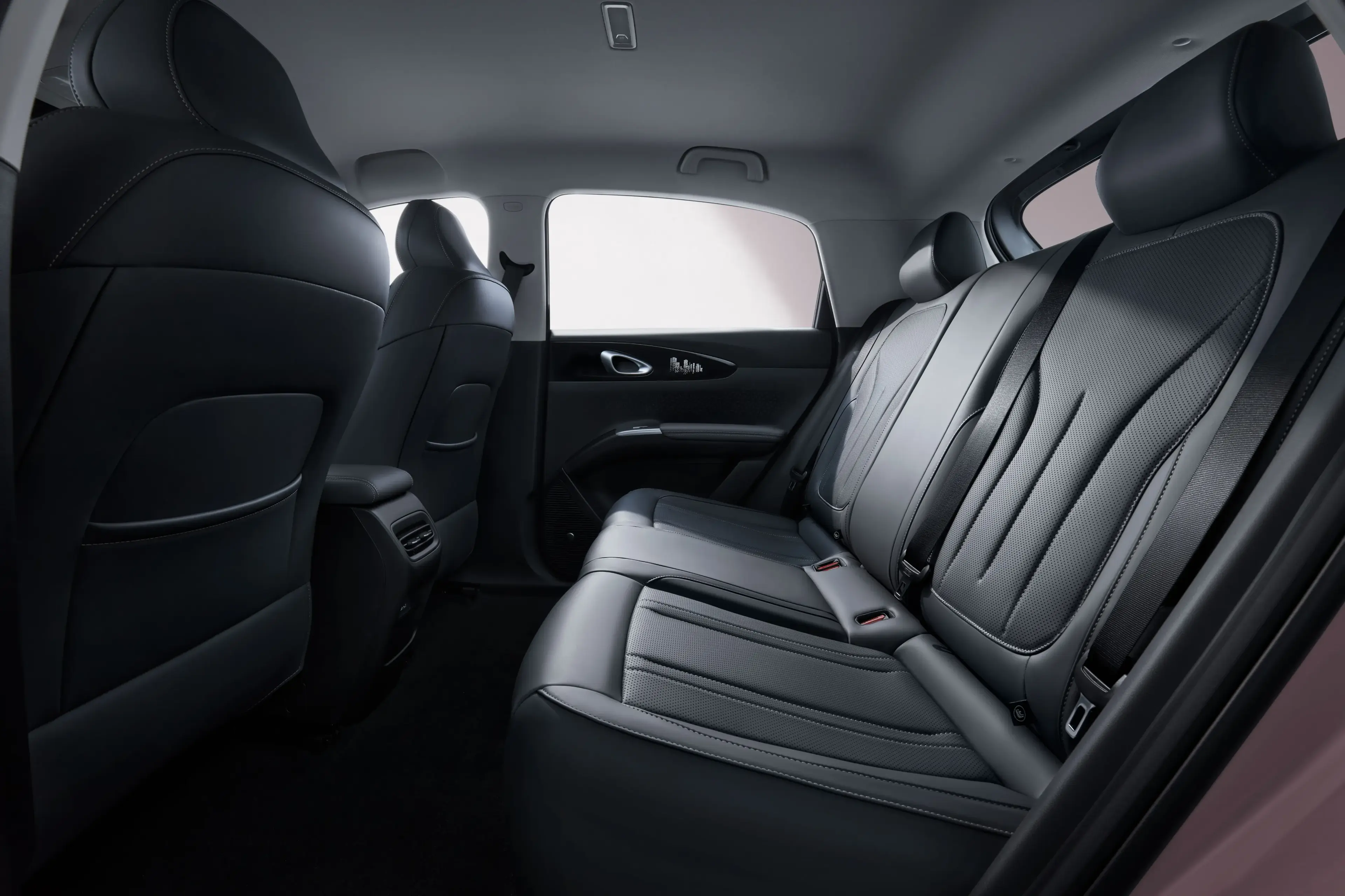 EX2 interior 4